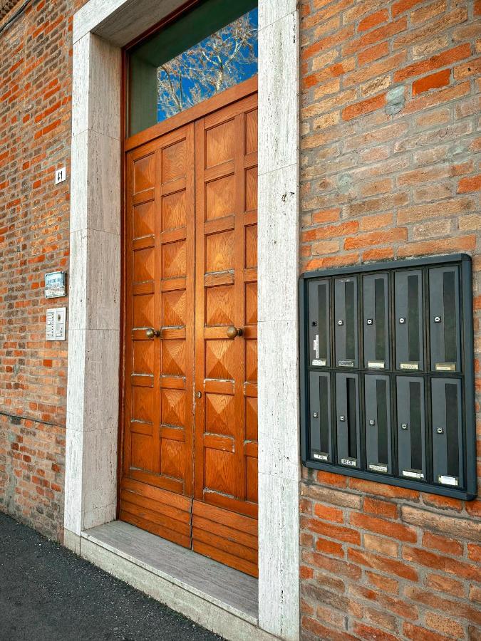 Accogliente Mansarda In Centro Storico Appartamento Ravenna Esterno foto